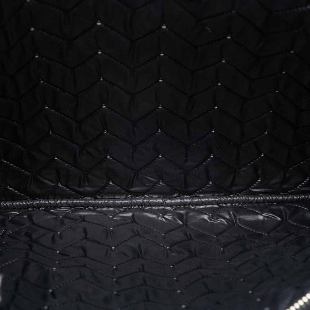 Pre-Loved Chanel Large Chevron Caviar O Case Clutch - Picture 4 of 8